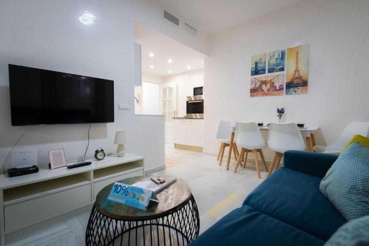 Holidays2Malaga Eduardo Ocon Ground Floor Renovated Apartment In The City Center מראה חיצוני תמונה