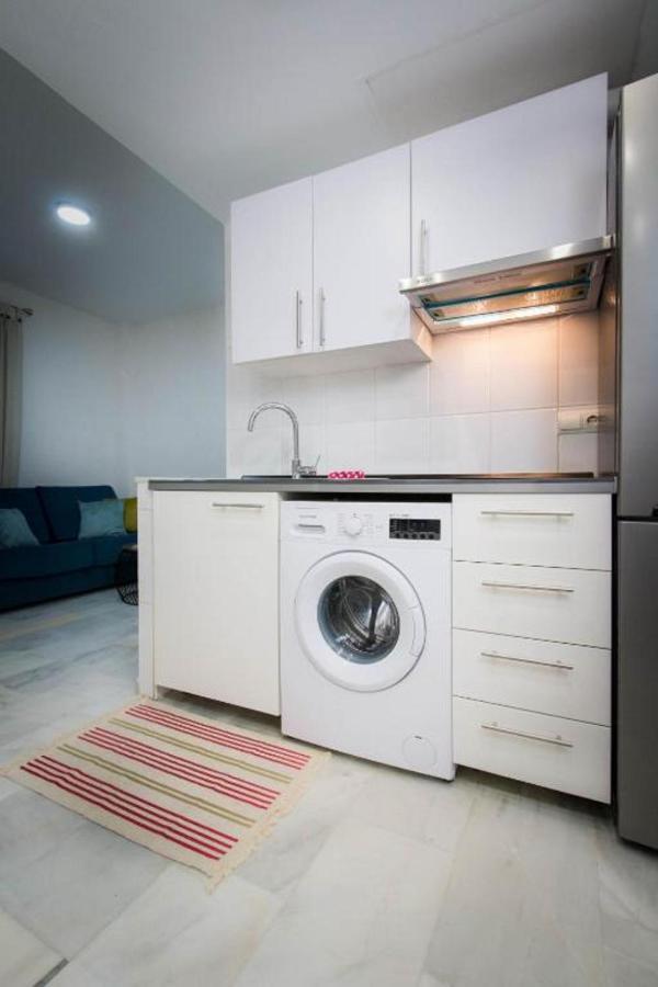 Holidays2Malaga Eduardo Ocon Ground Floor Renovated Apartment In The City Center מראה חיצוני תמונה